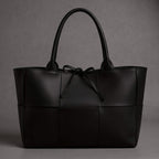 SOPHISTICATED LEATHER TOTE